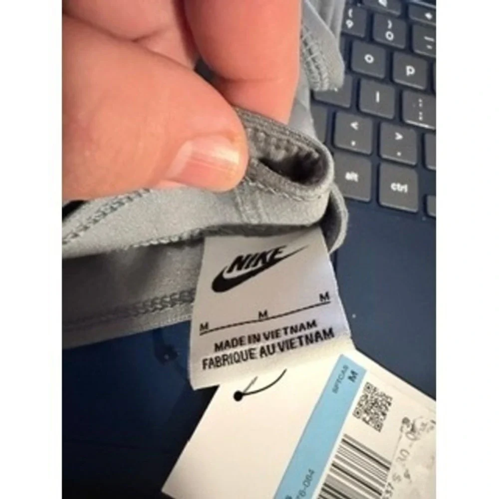 Nike Kids Sportswear Favorites Leggings Gray White Swoosh Size Medium